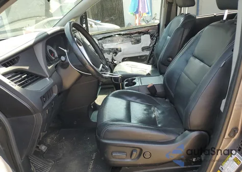 2018 Toyota Sienna Se из США, поврежденный, VIN 5TDXZ3DC8JS916420